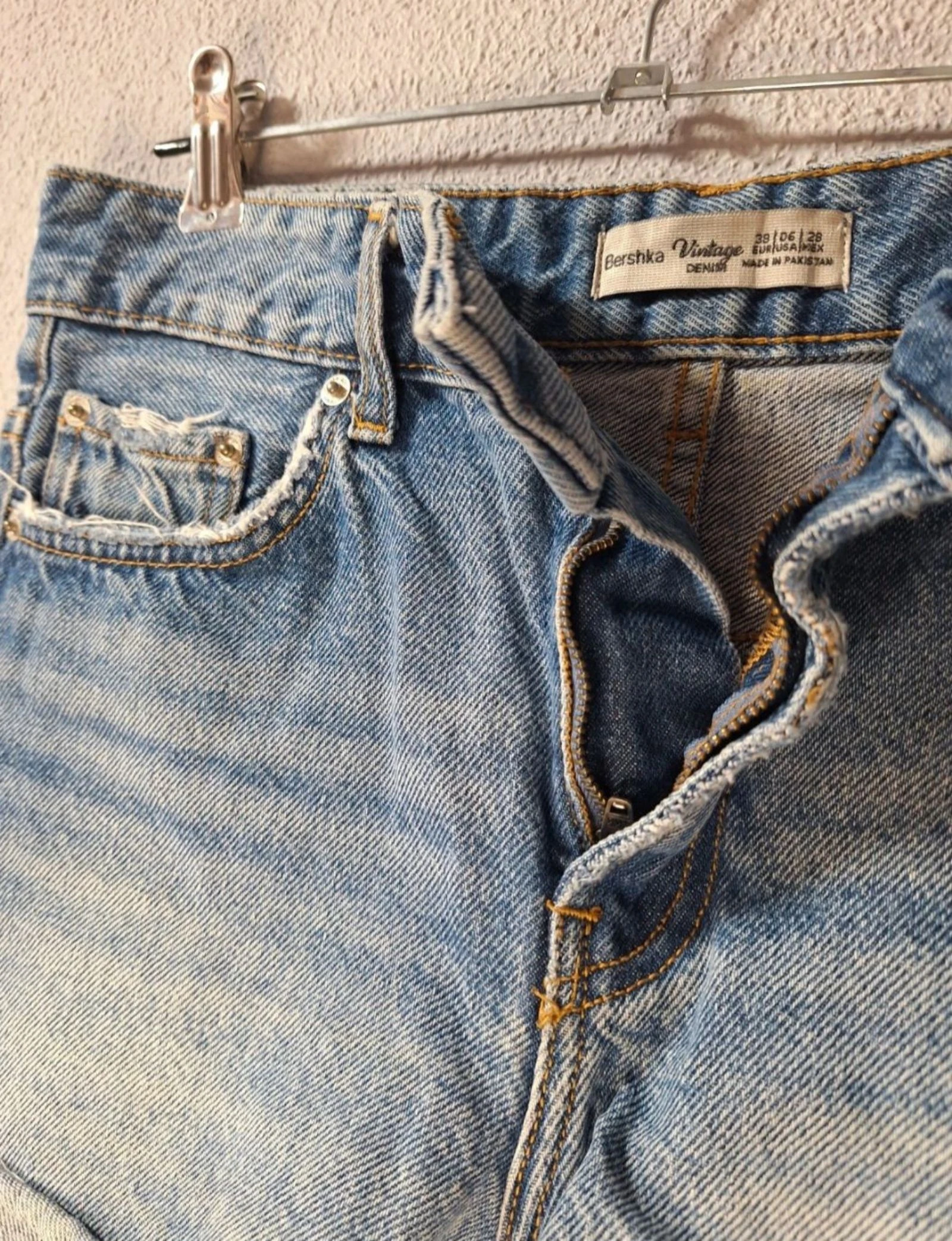 Bershka High Waist Denim Shorts Size 38 – photo 4